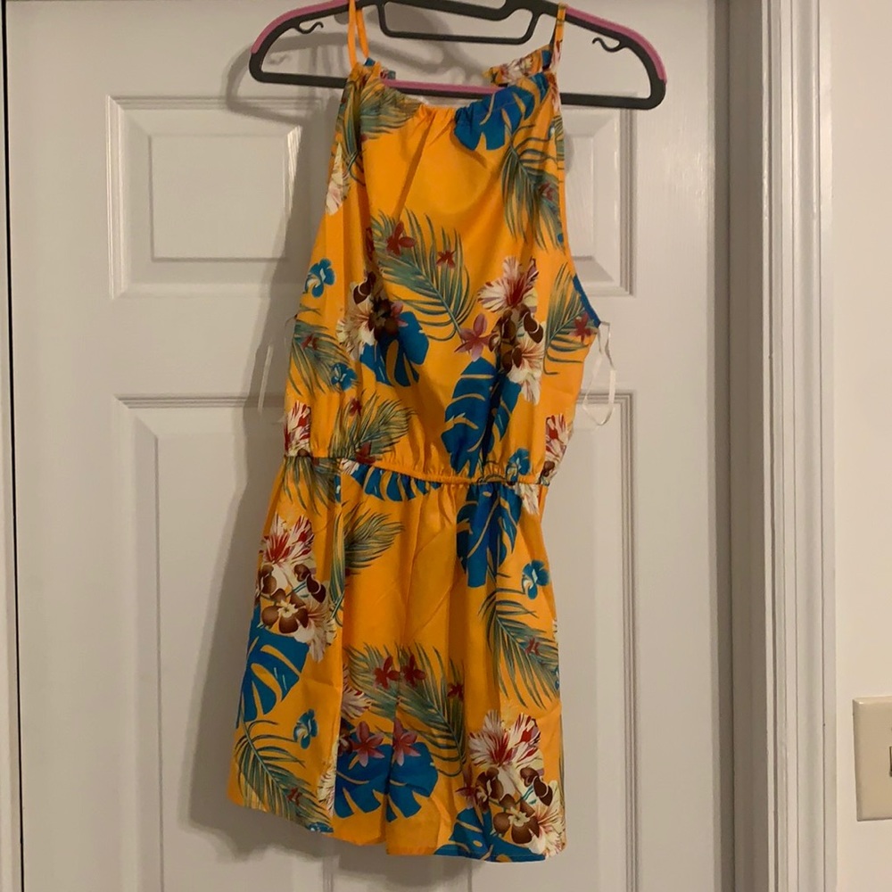 Hawaiian print romper
